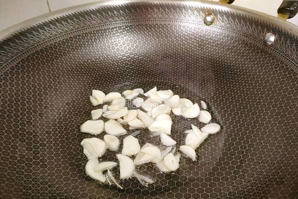 茶树菇炒四季豆的做法图解9