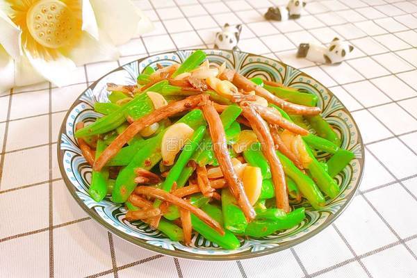 茶树菇炒四季豆的做法图解17