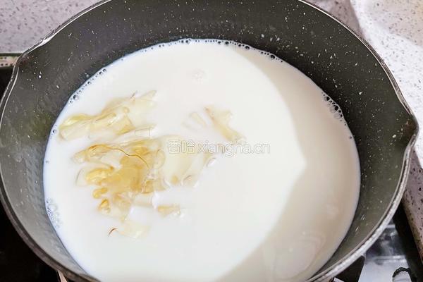 草莓奶冻啵啵杯的做法图解4