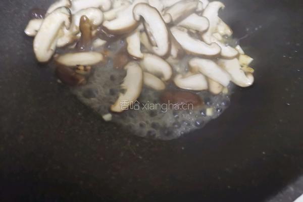 香菇炒鸡蛋的做法图解6