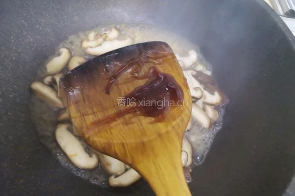 香菇炒鸡蛋的做法图解7