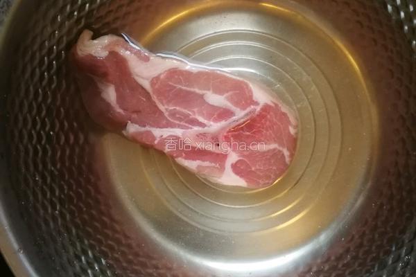 迷迭酒香烤羊腿排的做法图解2