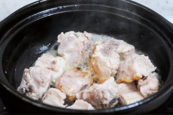 鲍鱼排骨炖土豆的做法图解6