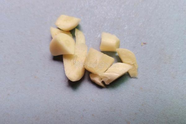 蒜香油麦菜的做法图解5