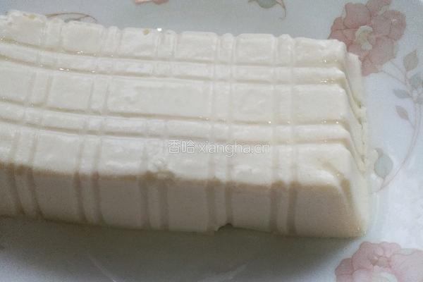 凉拌内脂豆腐的做法图解1