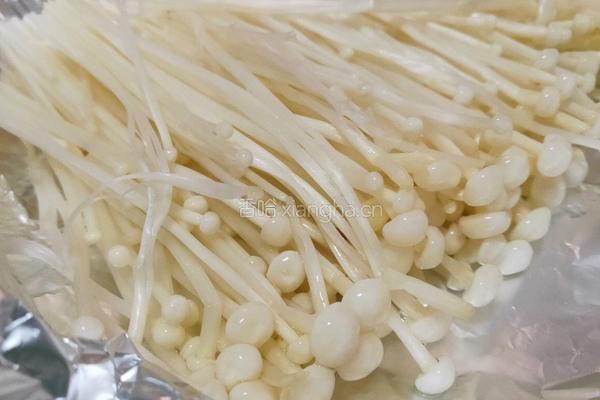 烤金针菇的做法图解1