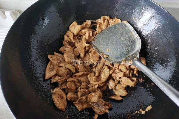 小炒鸡胸肉（减肥必备）的做法图解11