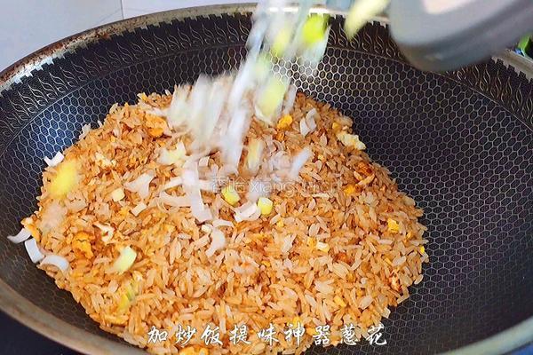 蛋炒饭的做法图解9
