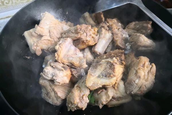 香菇木耳炖排骨的做法图解7