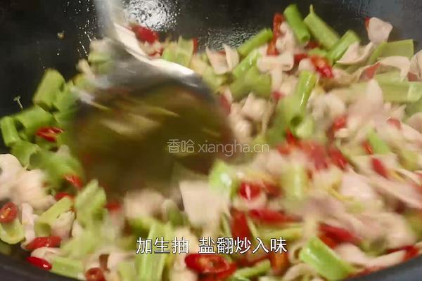 野菜酸筒秆炒肥肠 酸辣有嚼劲很下饭的做法图解7