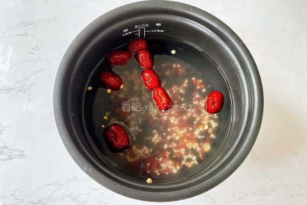 红豆薏米祛湿粥的做法图解3