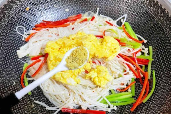 金针菇炒鸡蛋的做法图解10