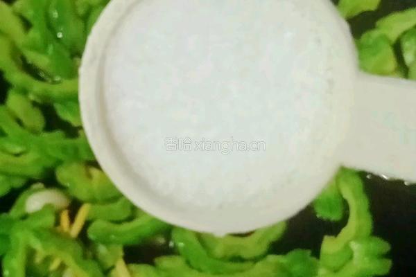 苦瓜炒鸡蛋的做法图解13