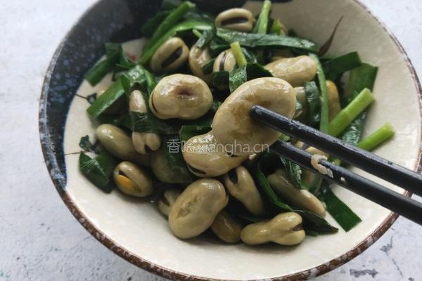 韭菜炒蚕豆的做法图解7