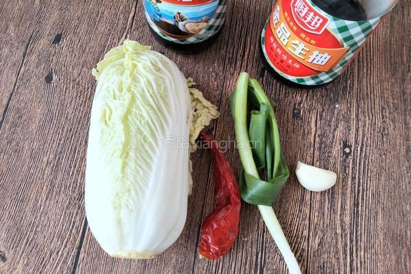 酸辣娃娃菜的做法图解1