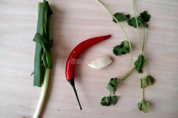 肥牛金针菇卷的做法图解2
