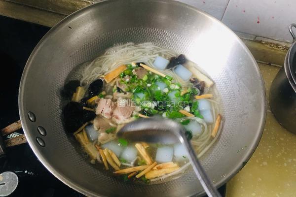 牛肉烩凉粉的做法图解8