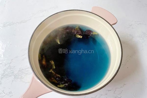 蝶豆花奶冻西米露的做法图解10