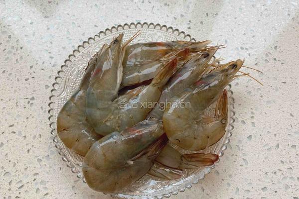 虾仁炒芹菜的做法图解4