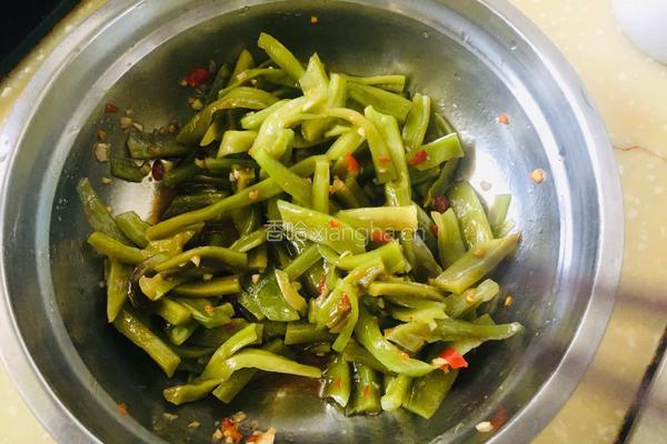 炝拌贡菜的做法图解8