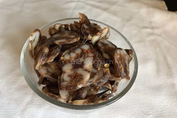 什锦腊肠焖饭的做法图解3