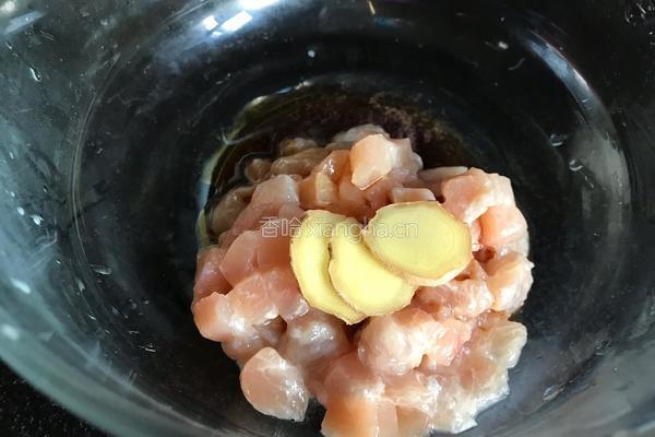 鸡肉蔬菜饼的做法图解1