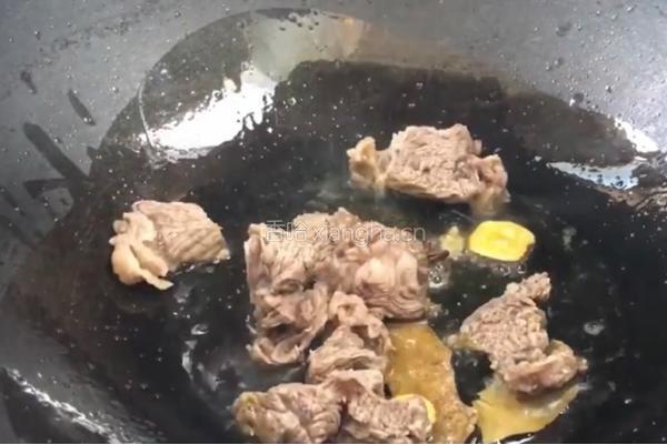 豆腐炖牛腩的做法图解8