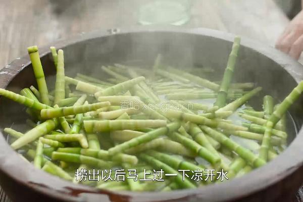 自制泡椒小笋酸辣开胃（内附老母水做法）的做法图解5