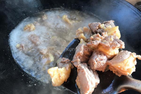 番茄土豆炖牛肉的做法图解2