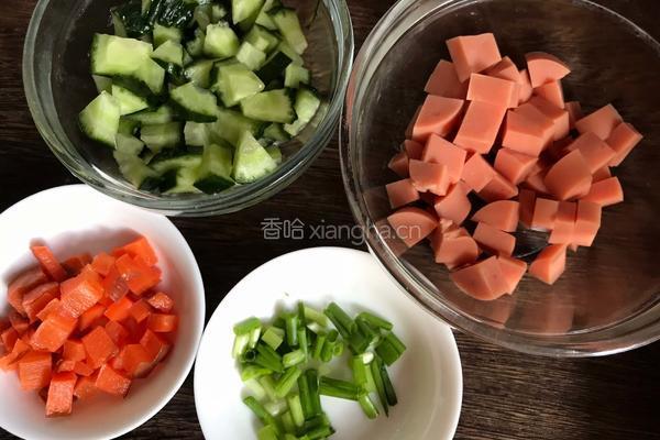 家常五彩炒饭的做法图解3
