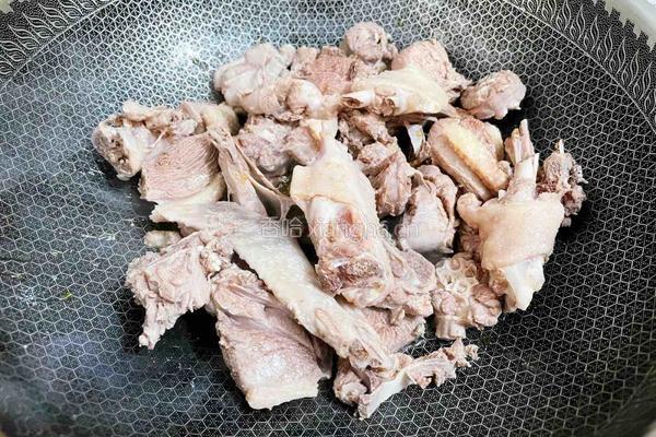 土豆焖鸭的做法图解6