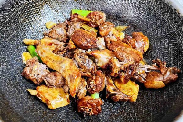 土豆焖鸭的做法图解11