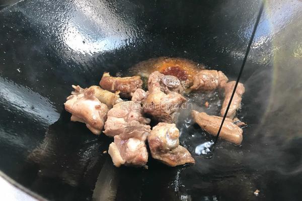 土豆烧鸭肉的做法图解6