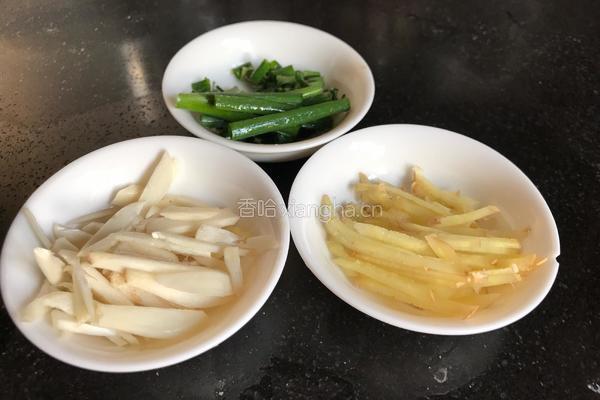 苦瓜炒牛肉的做法图解2