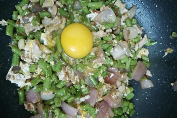 肉沫鸡蛋炒洋葱豆角的做法图解4