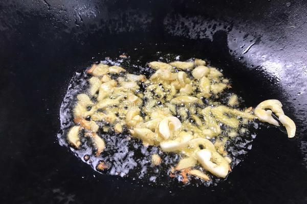 番茄炒莴笋的做法图解8