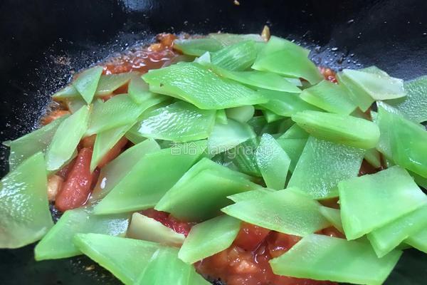 番茄炒莴笋的做法图解11