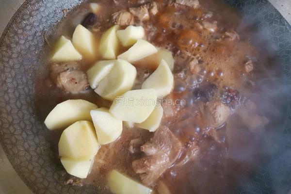 土豆炖鸡腿的做法图解11