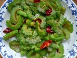 清炒苦瓜的做法[图]