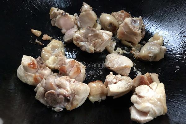 土豆炖鸡腿肉的做法图解8