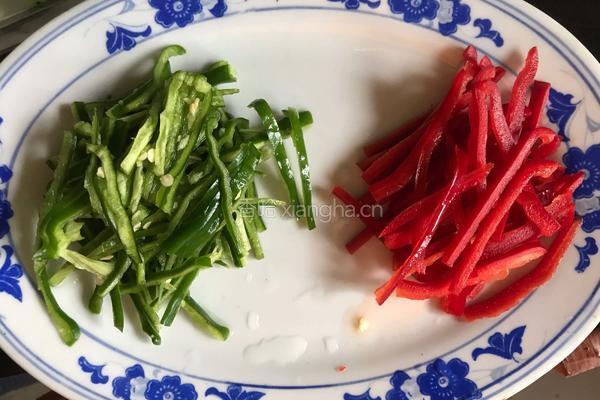 杏鲍菇炒肉丝的做法图解6