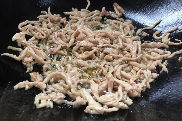 杏鲍菇炒肉丝的做法图解12