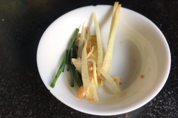 青菜肉丝面的做法图解2