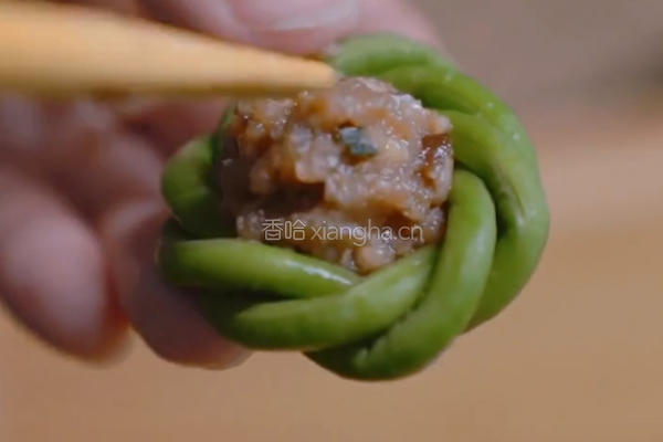 简易版花瓣豆角酿肉的做法图解6