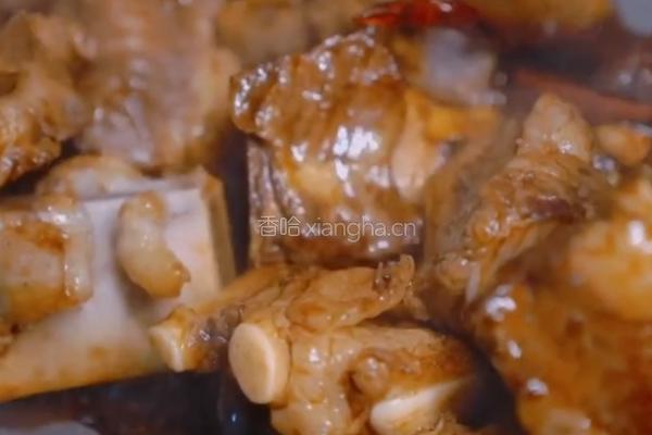 栗子焖牛大排的做法图解3