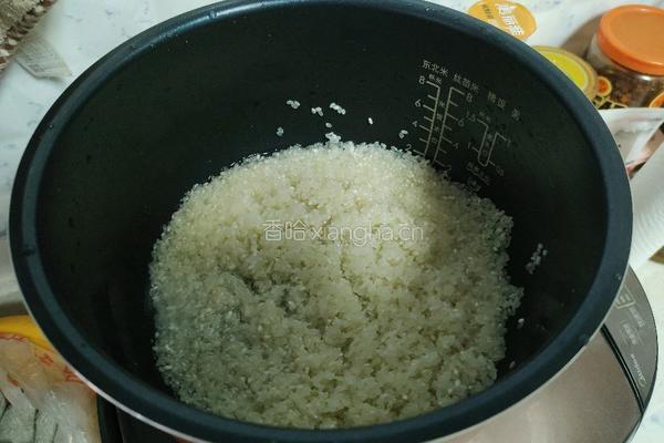 豆角焖饭的做法图解1