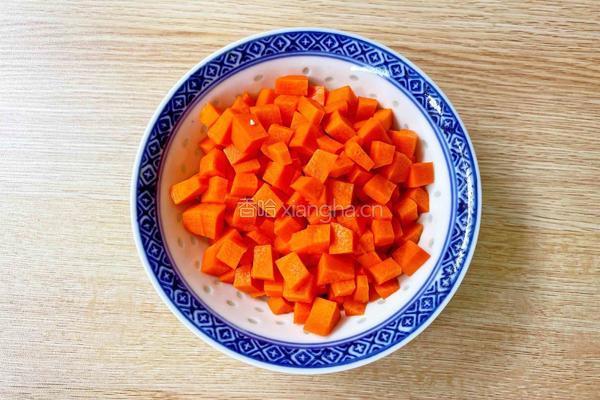 彩蔬火腿丁的做法图解4