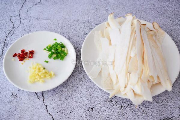 孜然杏鲍菇的做法图解2