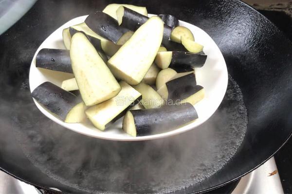 茄泥肉丸的做法图解2