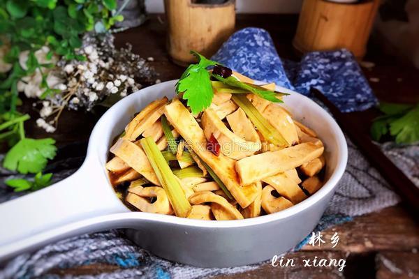 西芹炒豆腐干的做法图解15